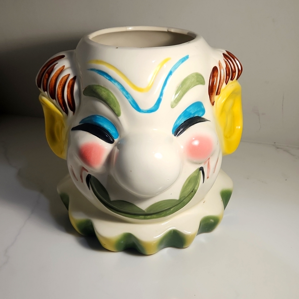 Metlox Vintage Clown Cookie jar